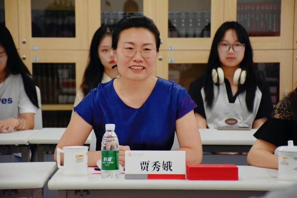 amjs澳金沙门欢迎您教育基金会副秘书长贾秀娥发言